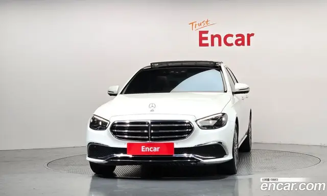 Mercedes-Benz E-Class 2022 3.0 автомат (гидро), миниатюра 3