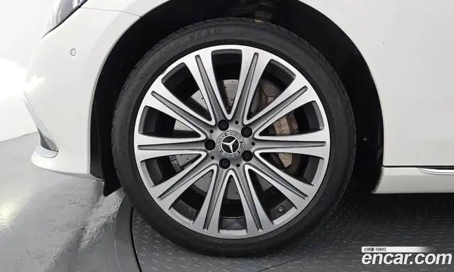 Mercedes-Benz E-Class 2022 3.0 автомат (гидро), миниатюра 5