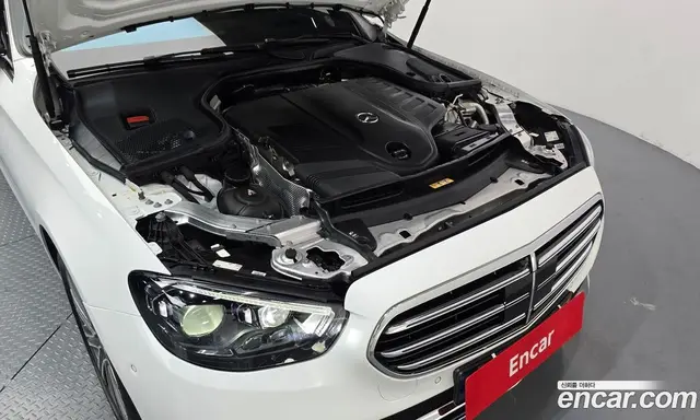 Mercedes-Benz E-Class 2022 3.0 автомат (гидро), миниатюра 6