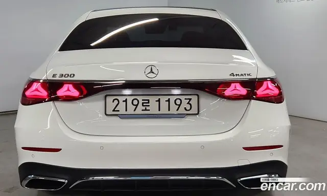 Mercedes-Benz E-Class 2025 2.0 автомат (гидро), миниатюра 4 Mercedes-Benz E-Class 2025 2.0 автомат (гидро), миниатюра 4