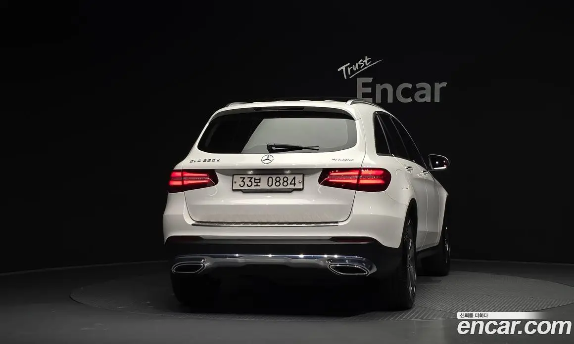 Mercedes-Benz GLC-Class 2016 2.1 автомат (гидро), фото 4 Mercedes-Benz GLC-Class 2016 2.1 автомат (гидро), фото 4