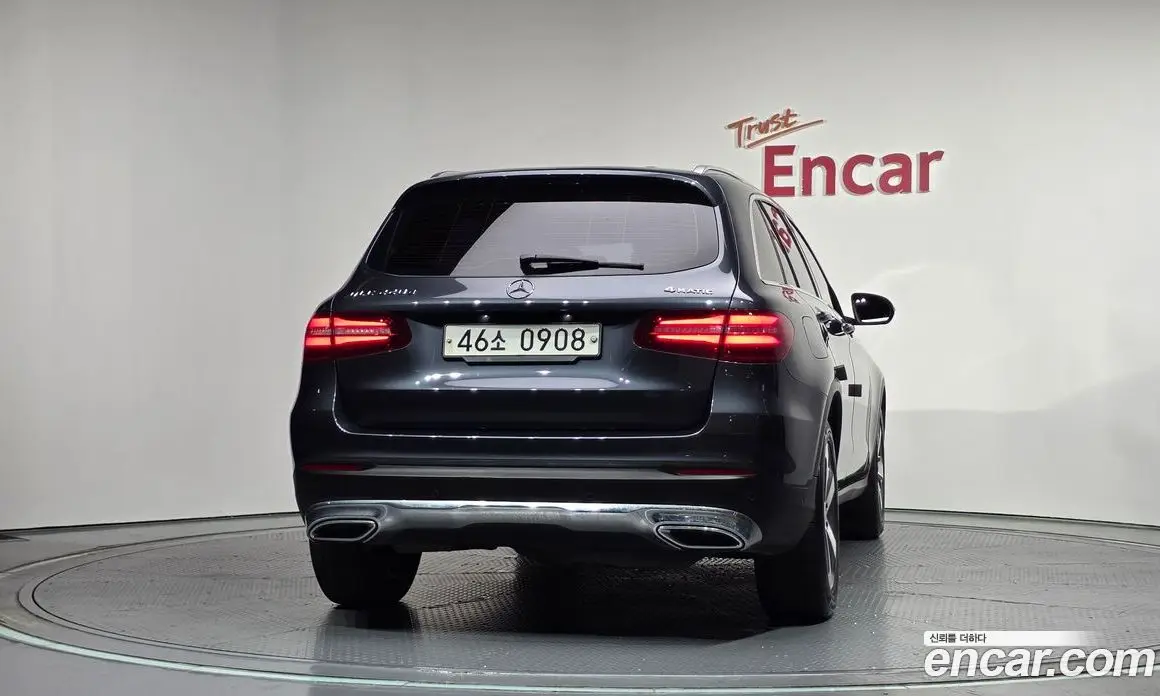 Mercedes-Benz GLC-Class 2016 2.1 автомат (гидро), фото 4 Mercedes-Benz GLC-Class 2016 2.1 автомат (гидро), фото 4