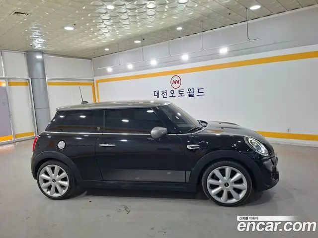Mini Cooper 2020 2.0 автомат (гидро), миниатюра 5 Mini Cooper 2020 2.0 автомат (гидро), миниатюра 5