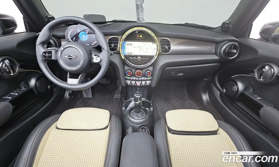 Mini Cooper Convertible 2024 2.0 автомат (гидро), фото 7 Mini Cooper Convertible 2024 2.0 автомат (гидро), фото 7