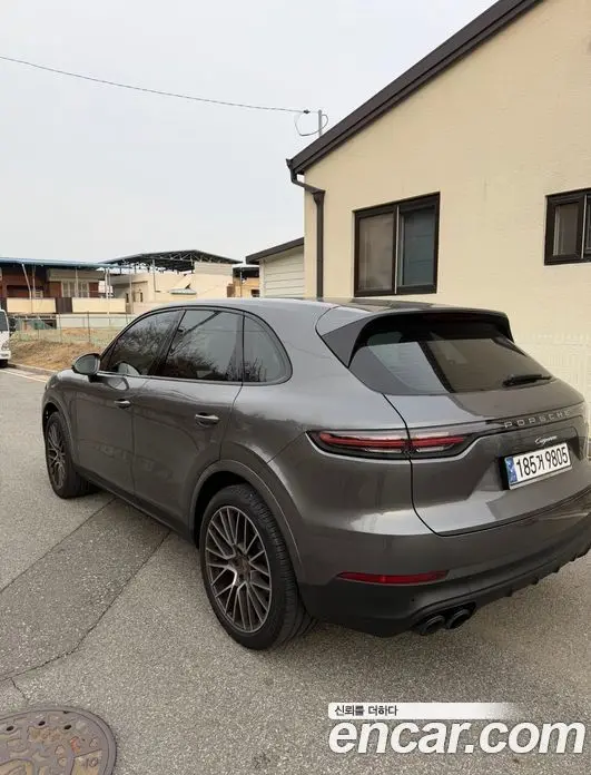 Porsche Cayenne 2020 3.0 автомат (гидро), миниатюра 3