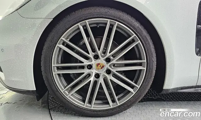 Porsche Panamera 2018 3.0 автомат (гидро), миниатюра 5 Porsche Panamera 2018 3.0 автомат (гидро), миниатюра 5