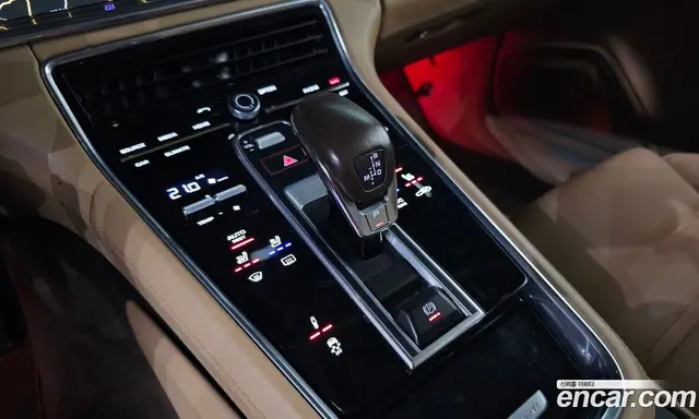 Porsche Panamera 2018 3.0 автомат (гидро), миниатюра 9 Porsche Panamera 2018 3.0 автомат (гидро), миниатюра 9