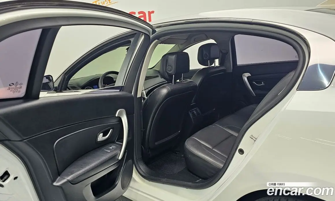 Renault (Samsung) SM5 2016 2.0 автомат (гидро), фото 19 Renault (Samsung) SM5 2016 2.0 автомат (гидро), фото 19