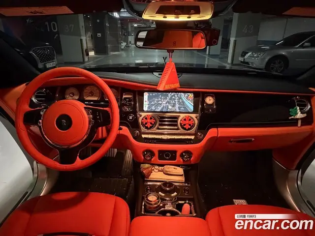 Rolls-Royce Wraith 2017 6.6 автомат (гидро), миниатюра 12