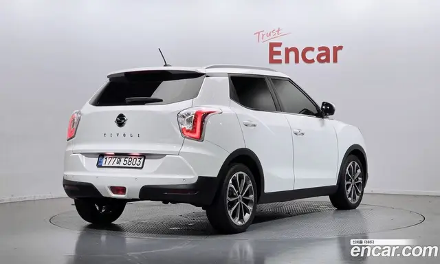 SsangYong TIBOLI 2016 1.6 автомат (гидро), миниатюра 2
