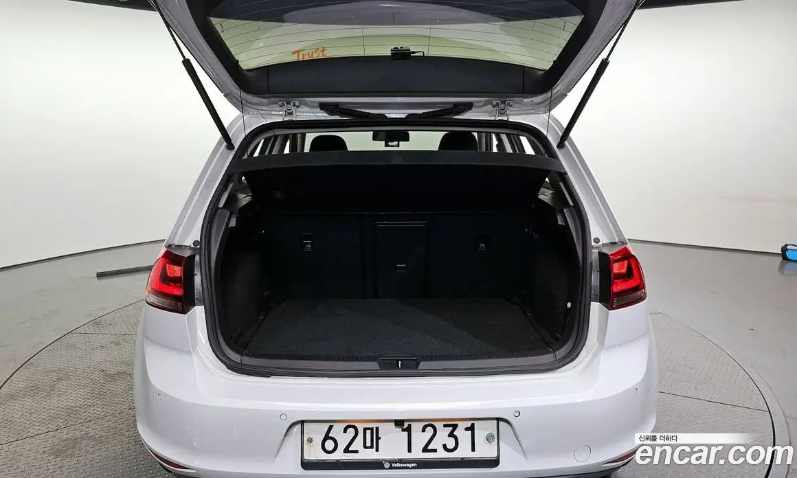 Volkswagen Golf 2014 2.0 автомат (гидро), фото 20 Volkswagen Golf 2014 2.0 автомат (гидро), фото 20