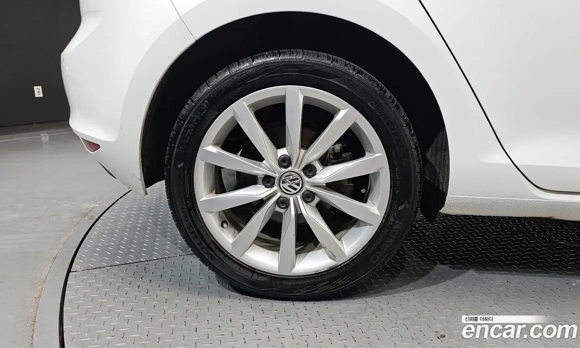Volkswagen Golf 2014 2.0 автомат (гидро), фото 5 Volkswagen Golf 2014 2.0 автомат (гидро), фото 5
