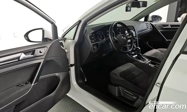 Volkswagen Golf 2014 2.0 автомат (гидро), миниатюра 10 Volkswagen Golf 2014 2.0 автомат (гидро), миниатюра 10