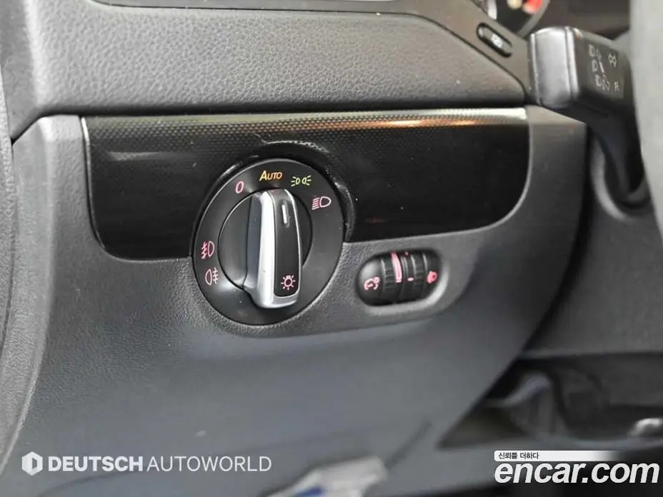 Volkswagen Jetta 2011 2.0 автомат (гидро), фото 16