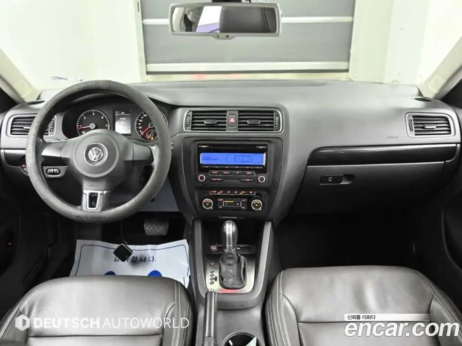 Volkswagen Jetta 2011 2.0 автомат (гидро), фото 7