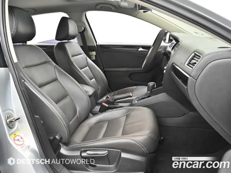 Volkswagen Jetta 2011 2.0 автомат (гидро), фото 10
