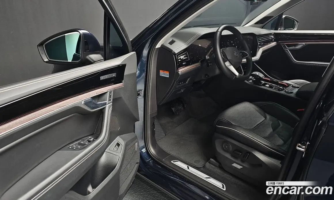 Volkswagen Touareg 2024 3.0 автомат (гидро), фото 11 Volkswagen Touareg 2024 3.0 автомат (гидро), фото 11
