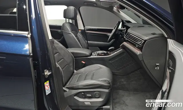 Volkswagen Touareg 2024 3.0 автомат (гидро), миниатюра 10 Volkswagen Touareg 2024 3.0 автомат (гидро), миниатюра 10