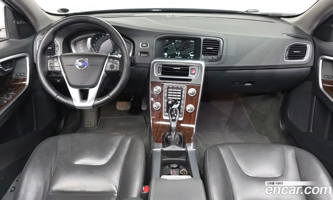 Volvo S60 2016 2.0 автомат (гидро), фото 7 Volvo S60 2016 2.0 автомат (гидро), фото 7