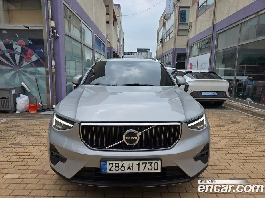 Volvo XC40 2022 2.0 автомат (гидро), фото 3 Volvo XC40 2022 2.0 автомат (гидро), фото 3