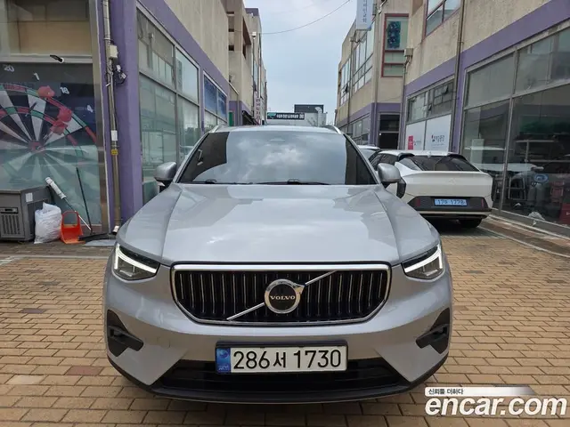 Volvo XC40 2022 2.0 автомат (гидро), миниатюра 3 Volvo XC40 2022 2.0 автомат (гидро), миниатюра 3