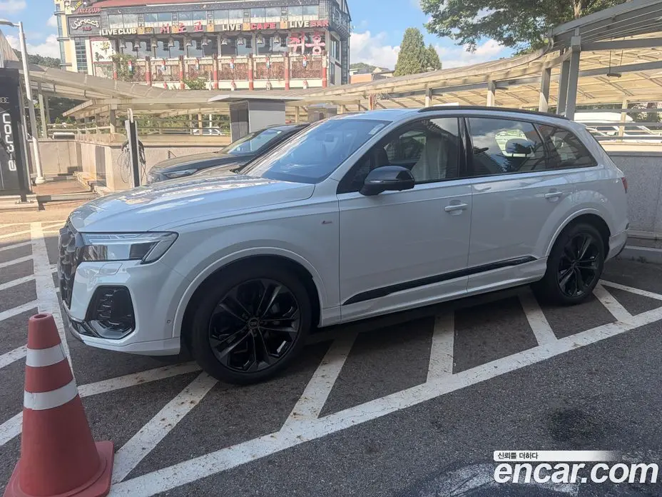 Audi Q7 2026 3.0 автомат (гидро), фото 3