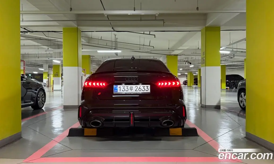 Audi RS3 2025 2.5 автомат (гидро), фото 4 Audi RS3 2025 2.5 автомат (гидро), фото 4