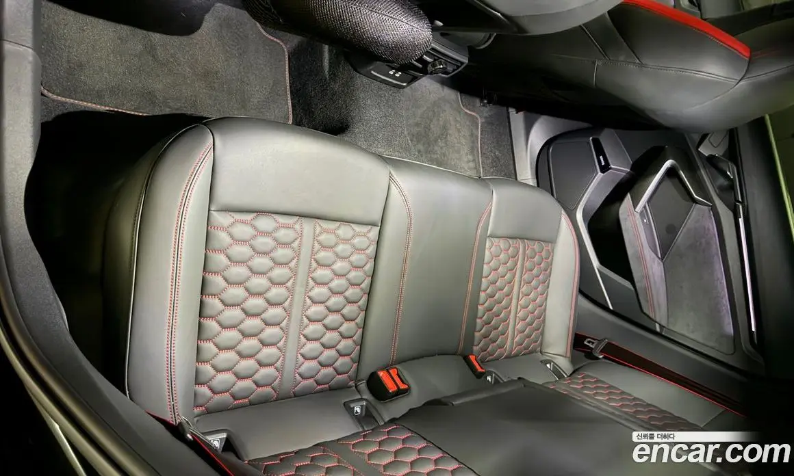 Audi RS3 2025 2.5 автомат (гидро), фото 10 Audi RS3 2025 2.5 автомат (гидро), фото 10