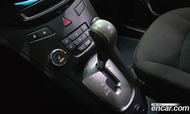 Chevrolet Orlando 2013 2.0 автомат (гидро), миниатюра 9