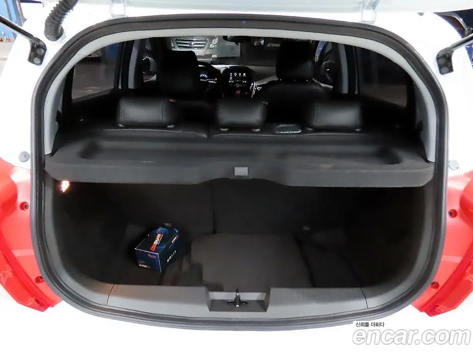 Chevrolet Spark 2022 1.0 автомат (гидро), фото 17