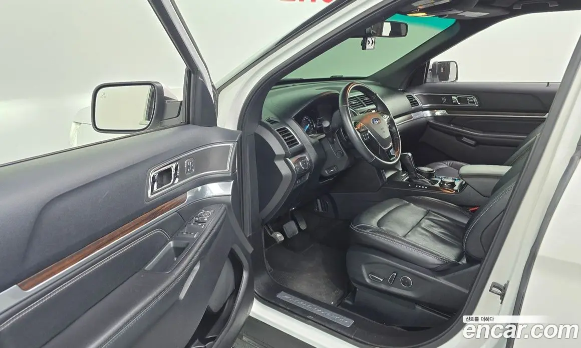 Ford Explorer 2016 2.3 автомат (гидро), фото 10 Ford Explorer 2016 2.3 автомат (гидро), фото 10