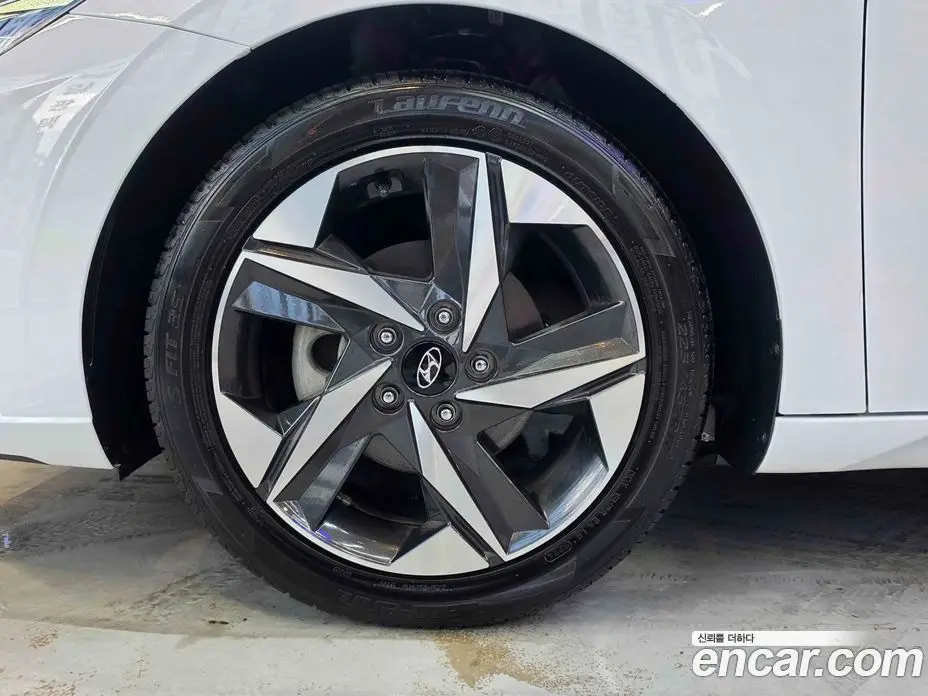 Hyundai Avante 2022 1.6 автомат (гидро), фото 7 Hyundai Avante 2022 1.6 автомат (гидро), фото 7