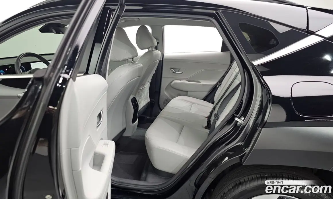 Hyundai Kona 2024 1.6 автомат (гидро), фото 18 Hyundai Kona 2024 1.6 автомат (гидро), фото 18