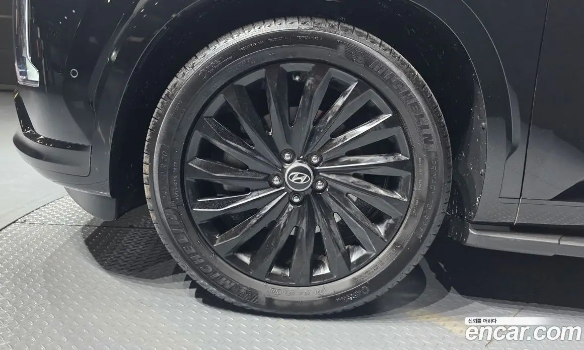 Hyundai Palisade 2023 3.8 автомат (гидро), фото 5