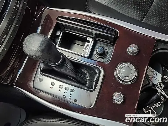 Infiniti M 2011 3.7 автомат (гидро), миниатюра 8