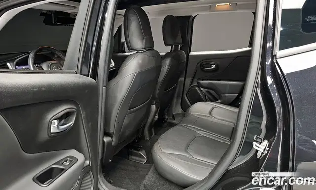 Jeep Renegade 2021 2.4 автомат (гидро), миниатюра 10 Jeep Renegade 2021 2.4 автомат (гидро), миниатюра 10