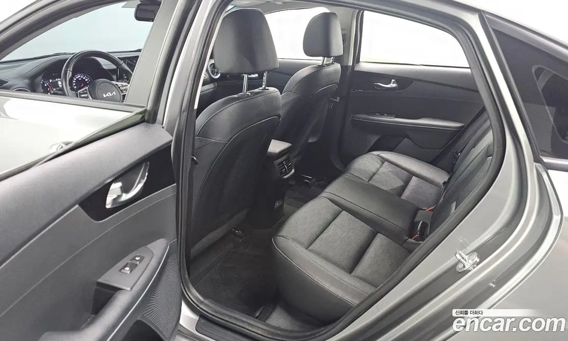 Kia K3 2024 1.6 автомат (гидро), фото 11 Kia K3 2024 1.6 автомат (гидро), фото 11