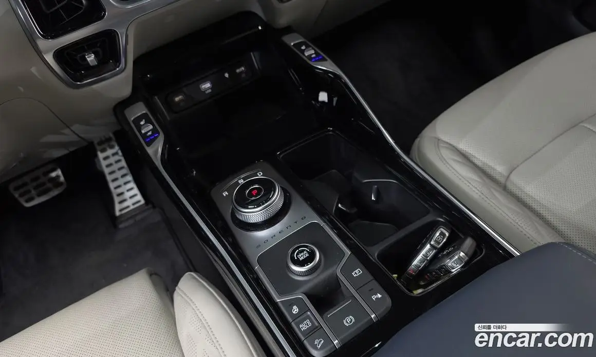 Kia Sorento 2023 1.6 автомат (гидро), фото 9