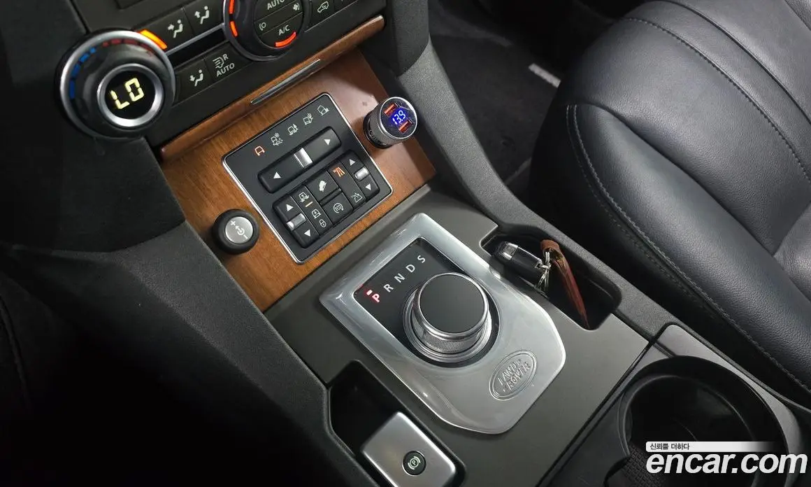 Land Rover Discovery 2014 3.0 автомат (гидро), фото 9 Land Rover Discovery 2014 3.0 автомат (гидро), фото 9
