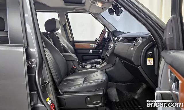Land Rover Discovery 2016 3.0 автомат (гидро), миниатюра 11 Land Rover Discovery 2016 3.0 автомат (гидро), миниатюра 11