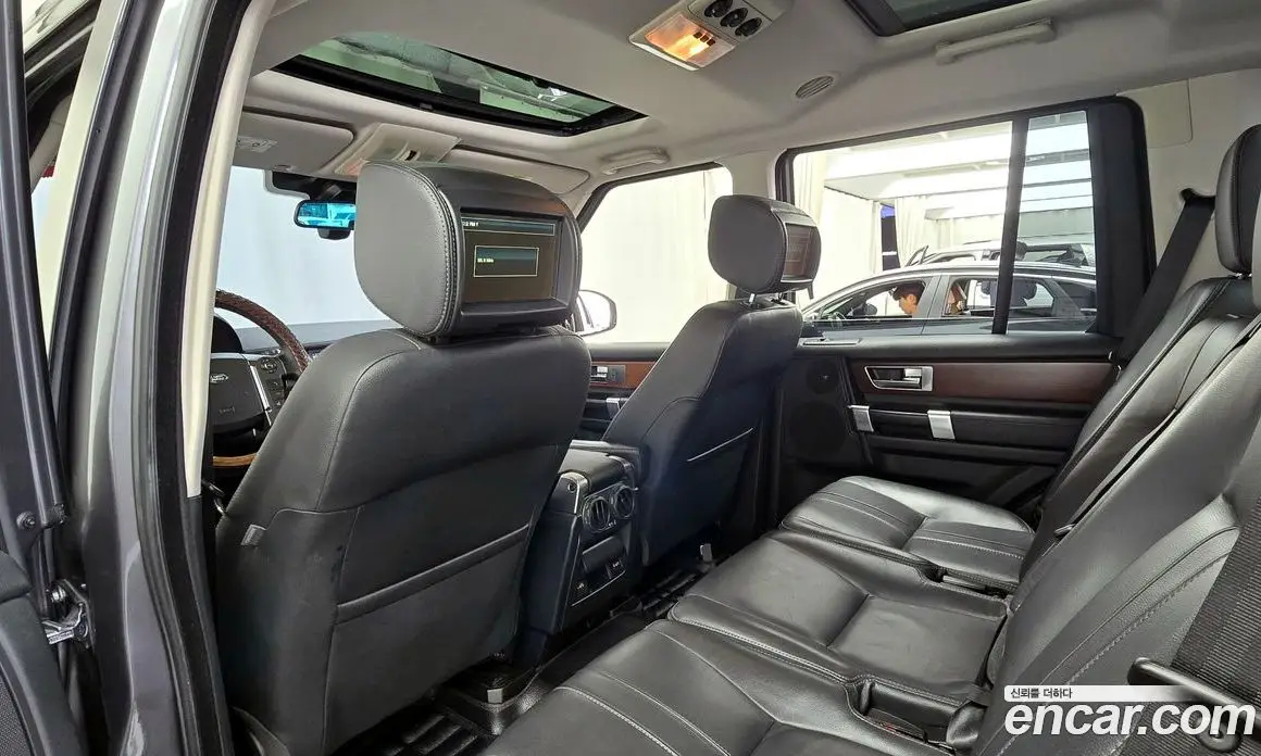 Land Rover Discovery 2016 3.0 автомат (гидро), фото 18 Land Rover Discovery 2016 3.0 автомат (гидро), фото 18