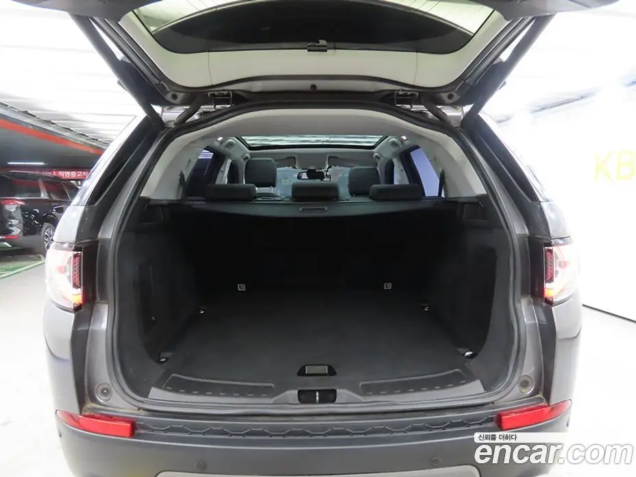 Land Rover Discovery Sport 2017 2.0 автомат (гидро), фото 18
