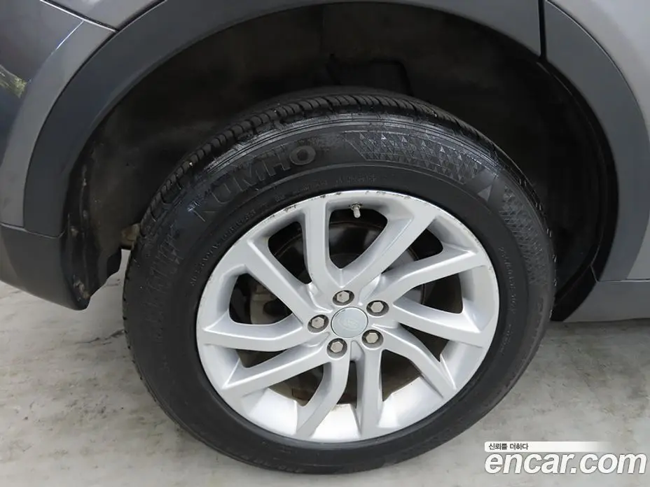 Land Rover Discovery Sport 2017 2.0 автомат (гидро), фото 20