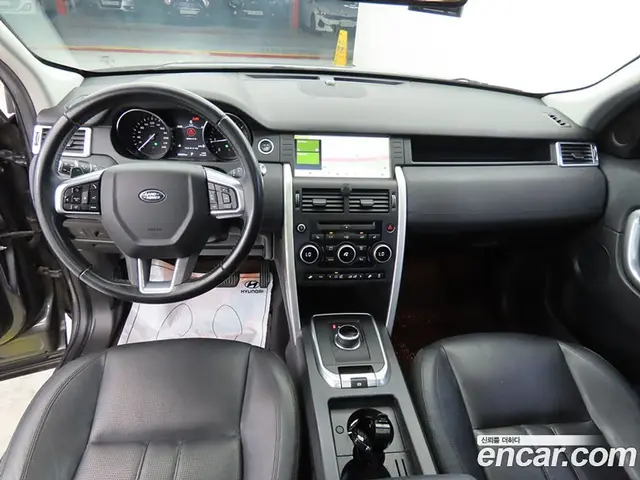 Land Rover Discovery Sport 2017 2.0 автомат (гидро), миниатюра 7