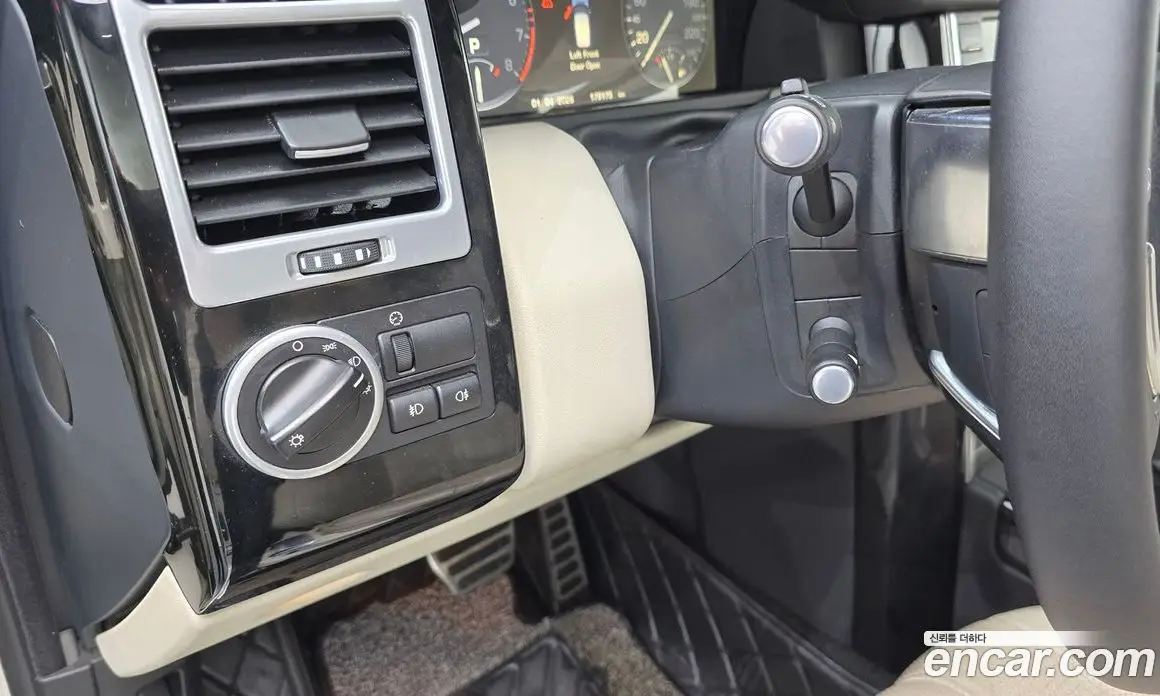 Land Rover Range Rover 2009 5.0 автомат (гидро), фото 15 Land Rover Range Rover 2009 5.0 автомат (гидро), фото 15