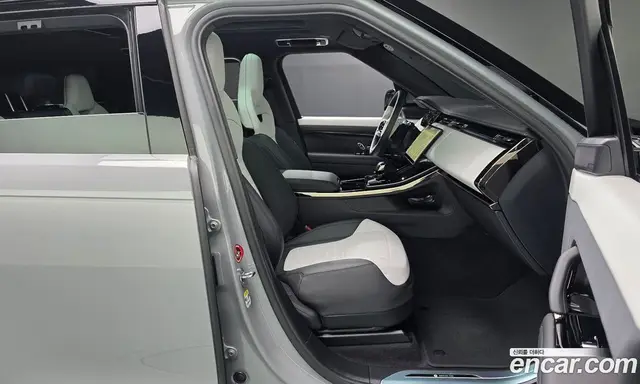Land Rover Range Rover Sport 2025 4.4 автомат (гидро), миниатюра 11