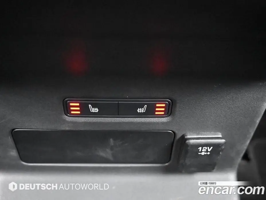Land Rover Range Rover Velar 2017 3.0 автомат (гидро), фото 16 Land Rover Range Rover Velar 2017 3.0 автомат (гидро), фото 16