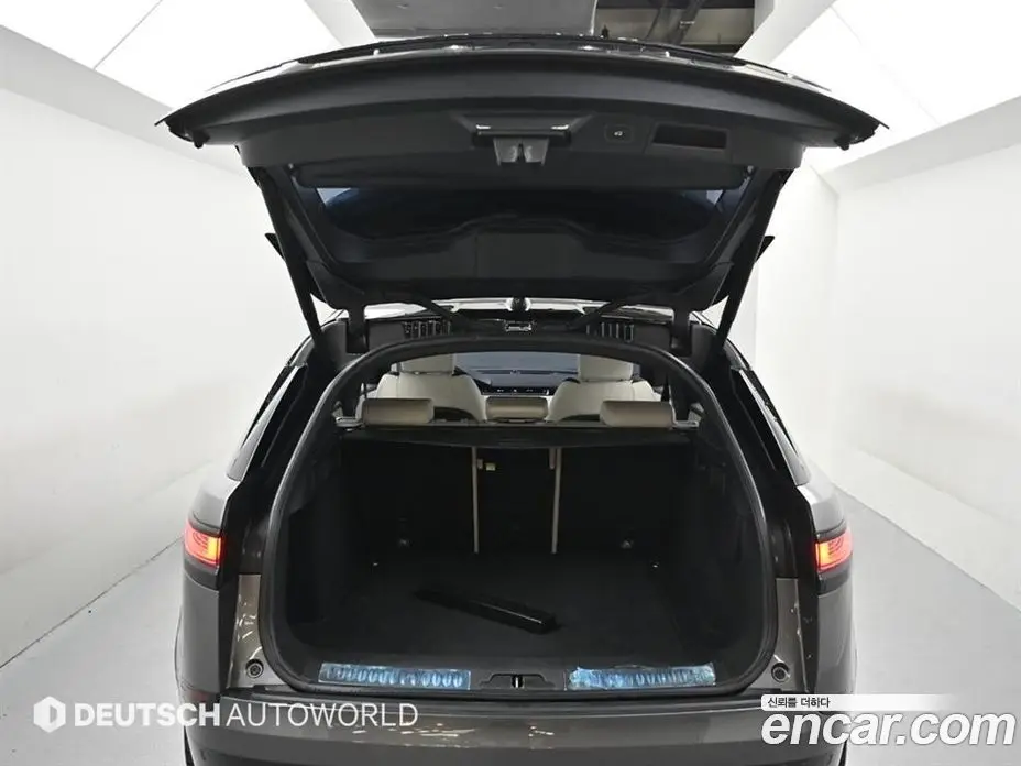 Land Rover Range Rover Velar 2017 3.0 автомат (гидро), фото 19 Land Rover Range Rover Velar 2017 3.0 автомат (гидро), фото 19