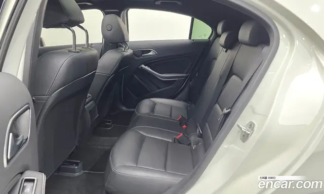 Mercedes-Benz A-Class 2016 1.6 автомат (гидро), миниатюра 12