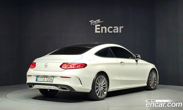 Mercedes-Benz C-Class 2016 2.0 автомат (гидро), миниатюра 2